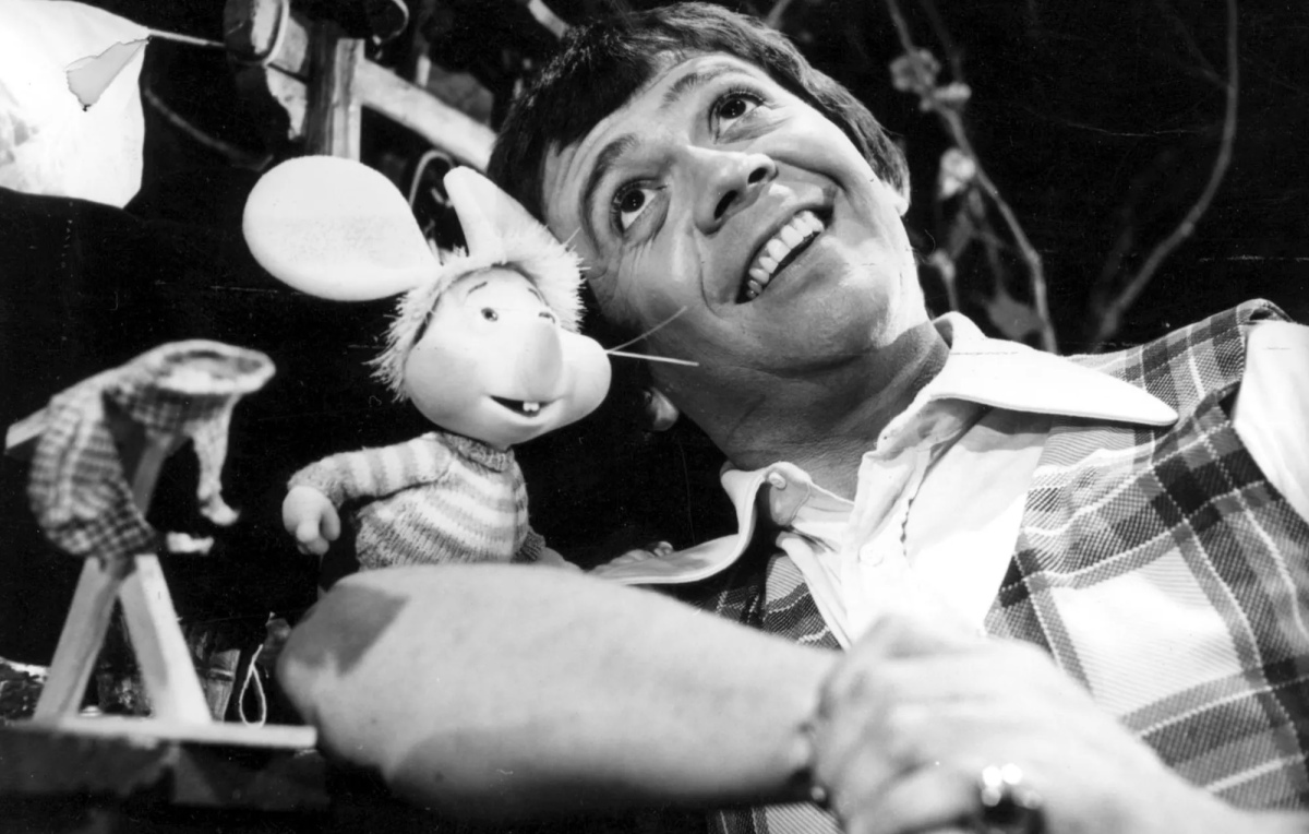 Who was Chabelo The friend of all children who got Guinness Records