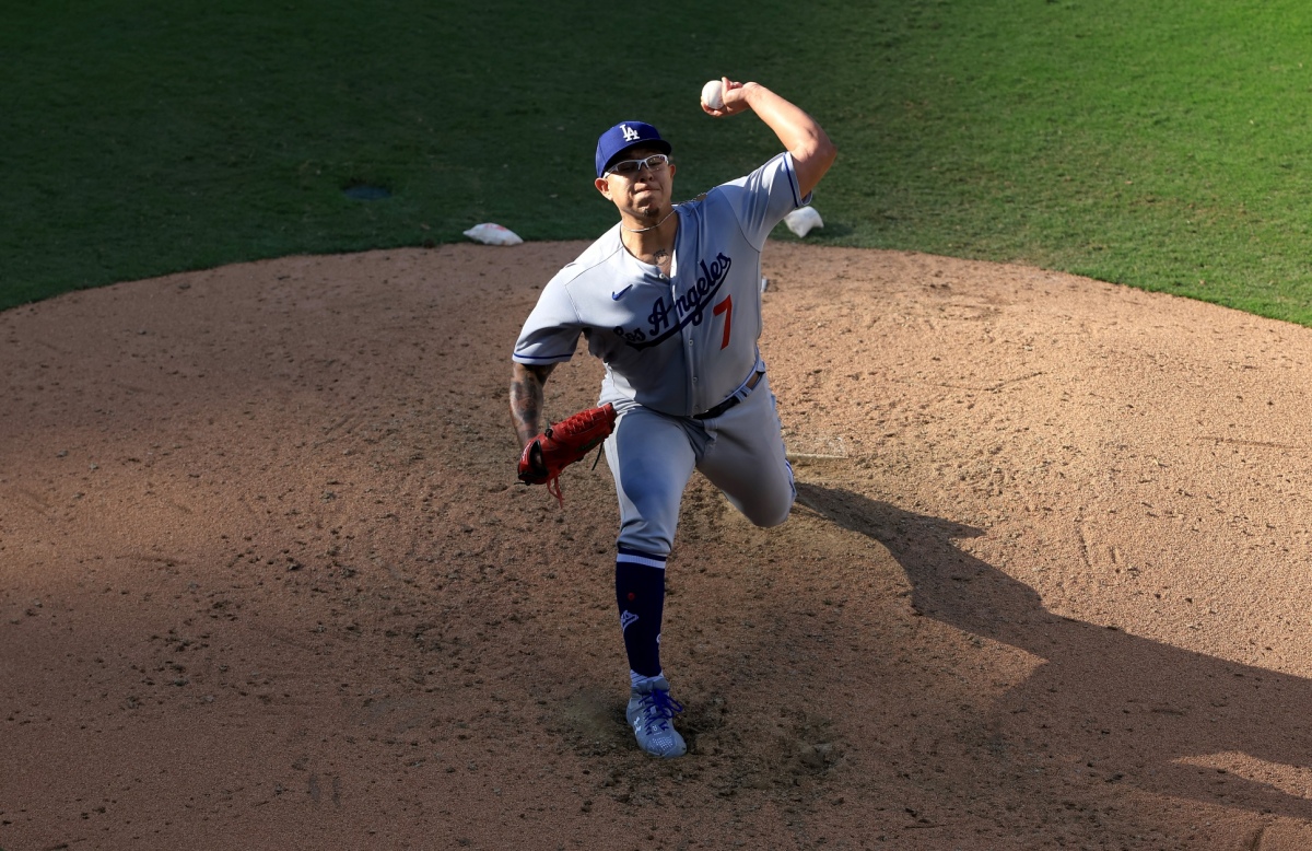 LA Dodgers rallied in extrainning and beat San Diego Padres Mexican Julio Urias pitched six innings