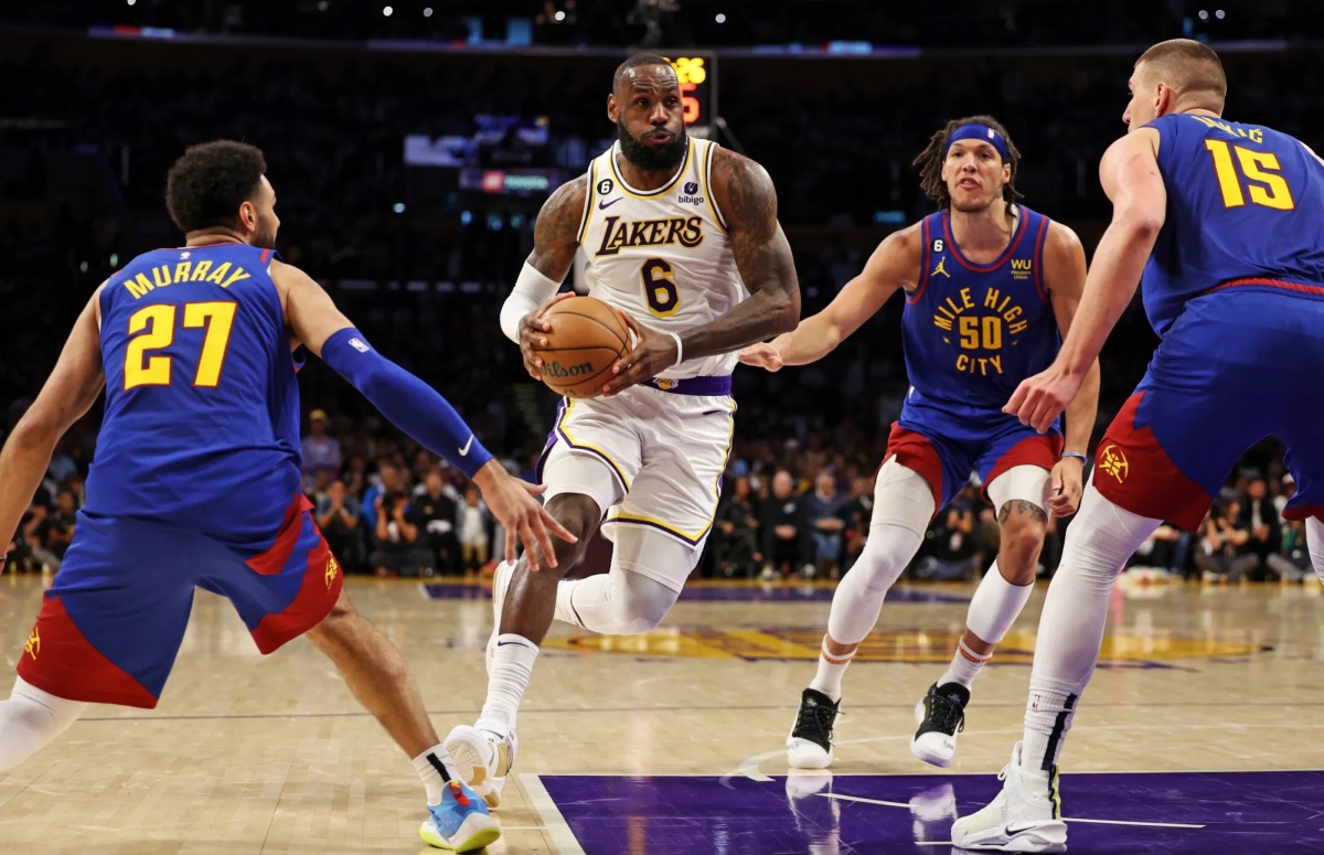 The Lakers are left on the canvas after losing at home against the Nuggets NBA Finals