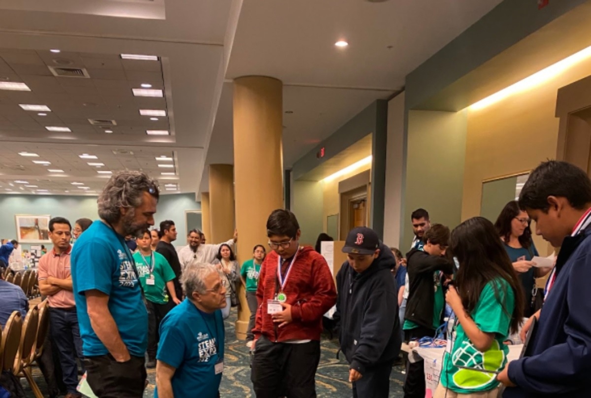 Young students show off their scientific talents in Long Beach