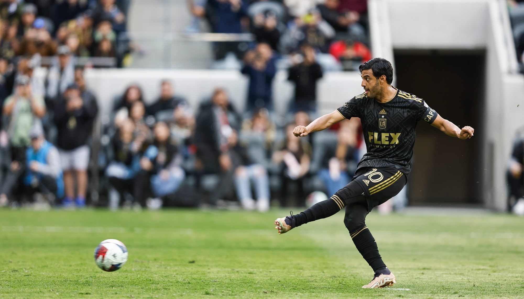 According to reports Carlos Vela would have already agreed to join Chivas de Guadalajara and Liga MX