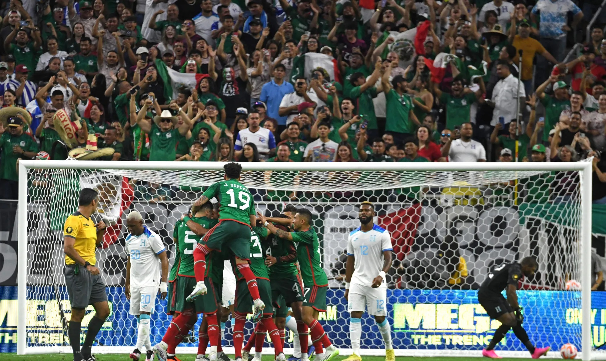 Mexico team got off to a good start and crushed Honduras