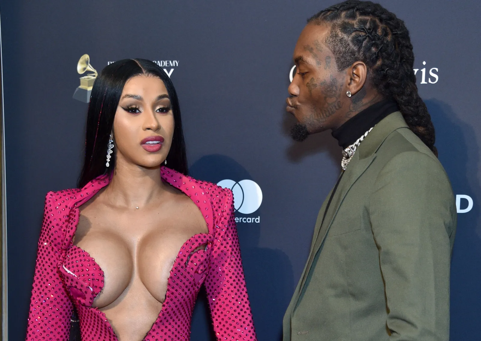 Cardi B and Offset flee the mansion they destroyed it and also left without paying the rent - Gossibox.com
