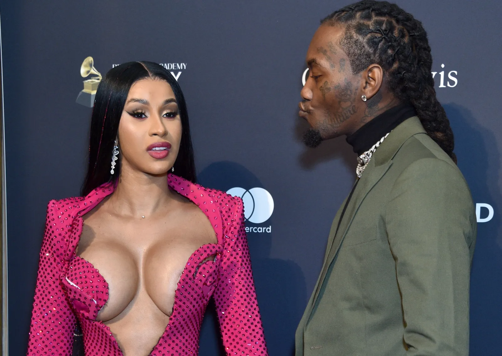 Cardi B and Offset flee the mansion they destroyed it and also left without paying the rent