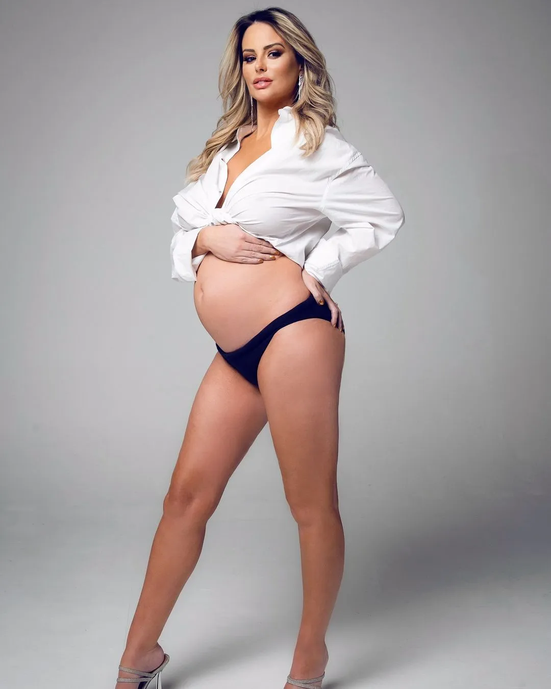 Rhian Sugden baby bump