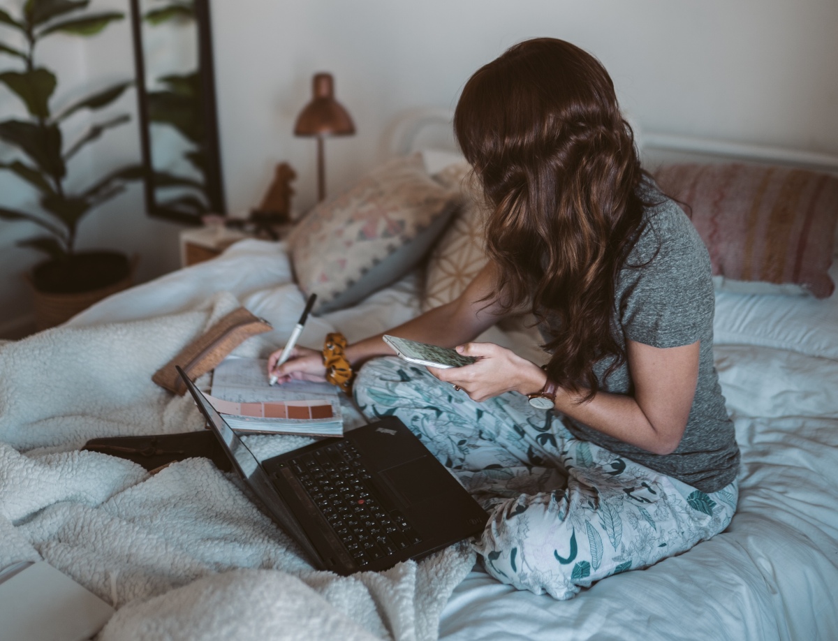 6 high paying US work from home options that do not require higher education