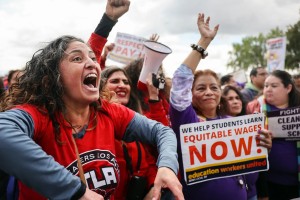 LAUSD employees reach temporary agreement: salary increase and health benefits