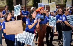 University of California studies plan to allow undocumented students to work