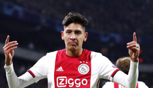 Edson Alvarez said goodbye to Ajax with tears in his eyes for a great detail