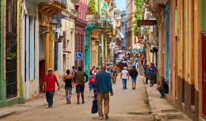 Government of Cuba begins selling US dollars