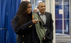 Barack and Michelle Obama vote early and invite voters to participate