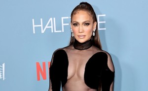 Jennifer Lopez resumes her social networks and announces her new album This is me…now