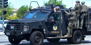 Suspect dies inside a house in Valinda after 48 hours barricaded