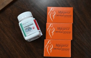 Texas judge to hear arguments for and against abortion pill